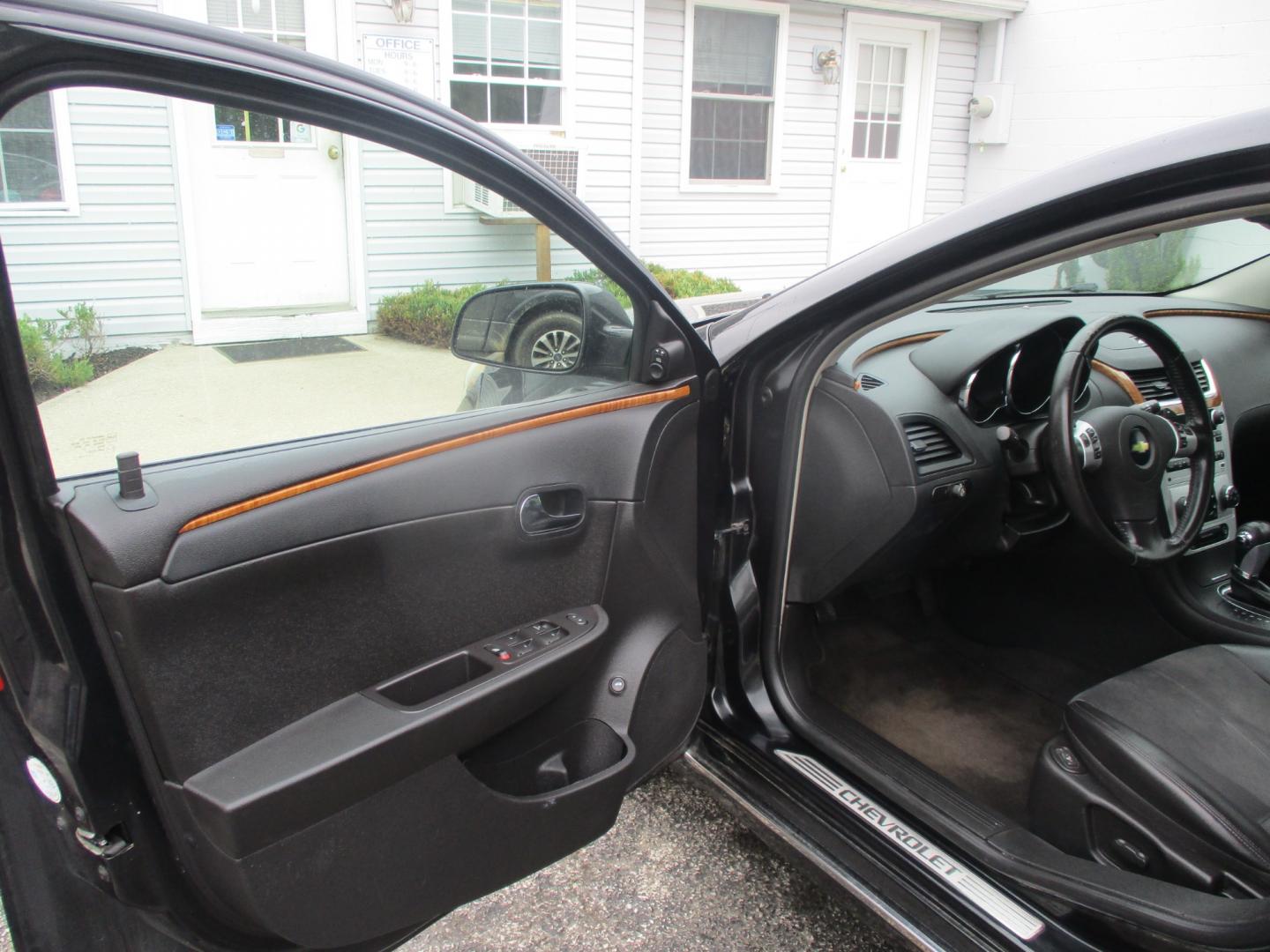 2009 BLACK Chevrolet Malibu (1G1ZJ57729F) , AUTOMATIC transmission, located at 540a Delsea Drive, Sewell, NJ, 08080, (856) 589-6888, 39.752560, -75.111206 - Photo#15